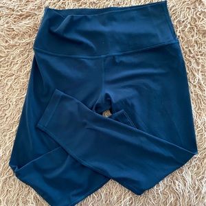 Lululemon Align HR Pants 25 inch True Navy size 10